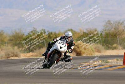 media/Nov-05-2022-SoCal Trackdays (Sat) [[f8d9b725ab]]/Turn 2 (1120am)/